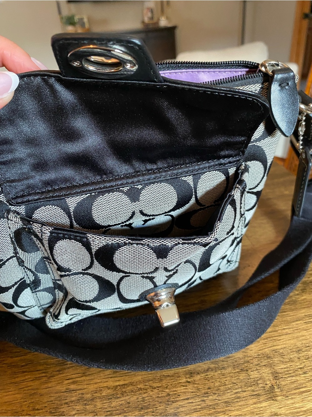 Coach Black and Cream Signature Canvas Shoulder Bag with Turn-Lock Flap - Picture 7 of 8